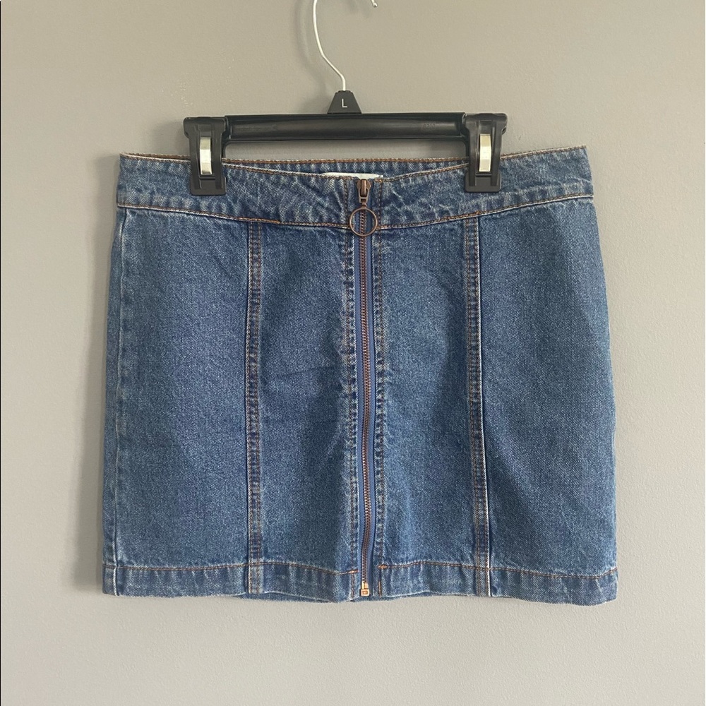 High waisted mini medium wash zipper Jean skirt